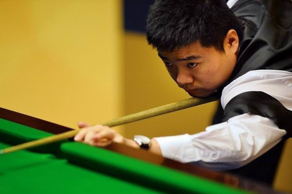 球俱乐部而 球俱乐部而