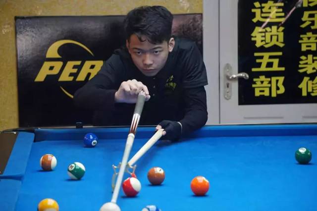 夫曼在接发 夫曼在接发